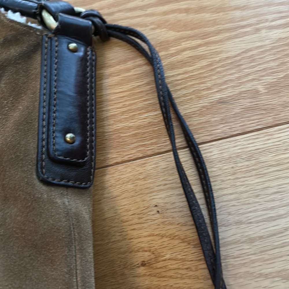 Ugg sheepskin sack purse in tan - Picture 8 of 9